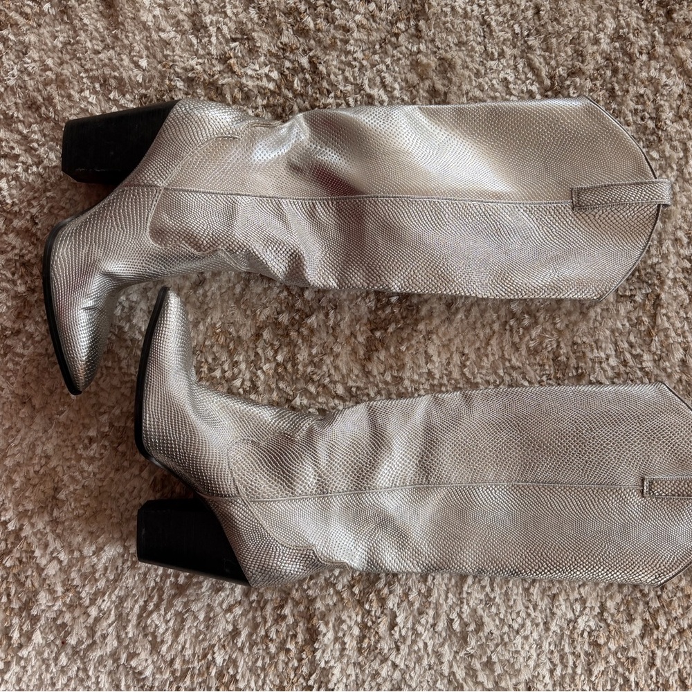 Steve Madden Silver Textured Heeled Boots